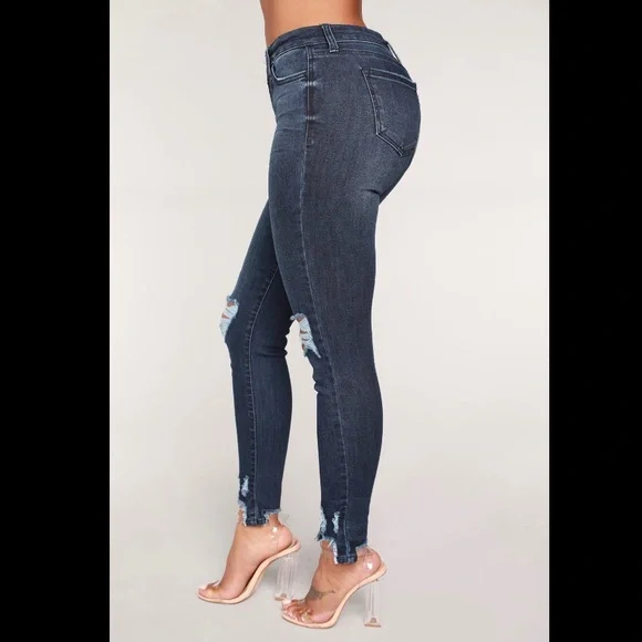NWOT Fashion Nova Skinny Jeans - Picture 3 of 7